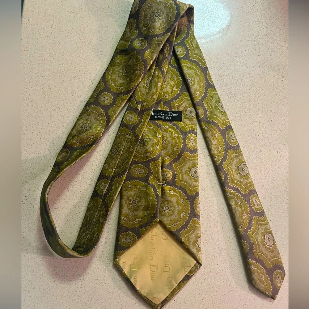 Authentic DIOR Green Patterned Tie